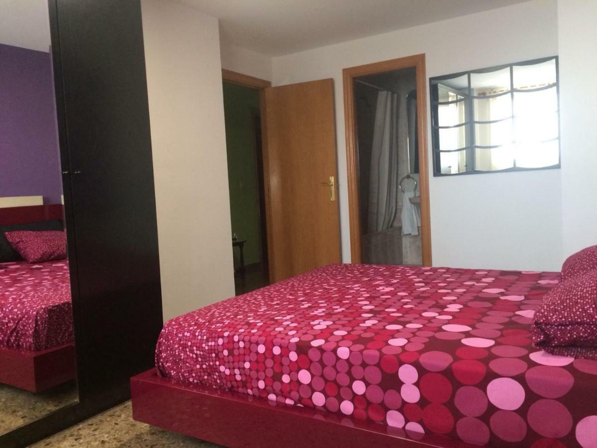 Amplio y Comodo Apartamento Appartamento Valenza Esterno foto