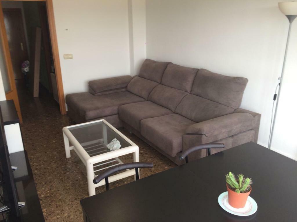 Amplio y Comodo Apartamento Appartamento Valenza Esterno foto