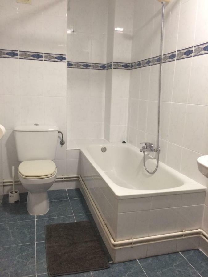 Amplio y Comodo Apartamento Appartamento Valenza Esterno foto