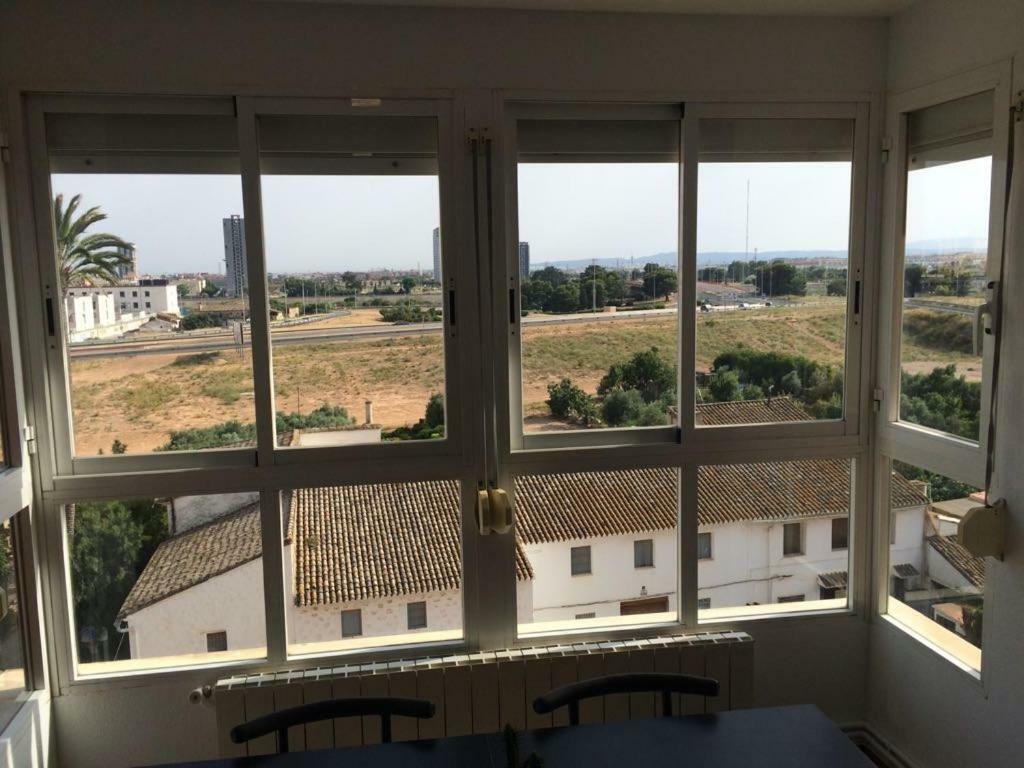 Amplio y Comodo Apartamento Appartamento Valenza Esterno foto
